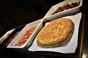 Senator Parque Central Hotel