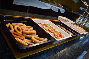 Senator Parque Central Hotel