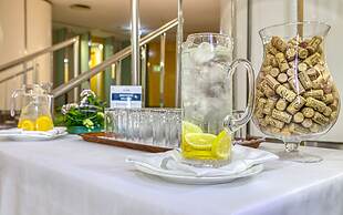 Senator Parque Central Hotel