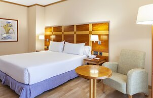 Senator Parque Central Hotel