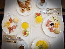 Senator Parque Central Hotel