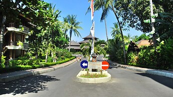 Club Bali Family Suites @Legian Beach