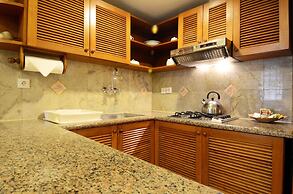 Club Bali Family Suites @Legian Beach