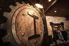 Ironworks Hotel