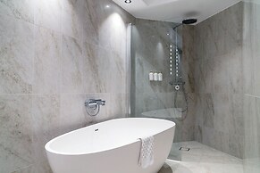 Berns, Historical Boutique Hotel & House of Entertainment since 1863