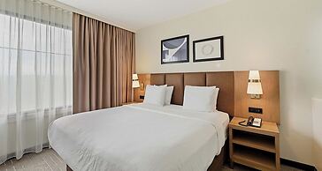 Best Western Plus Hannaford Inn & Suites