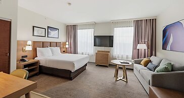 Best Western Plus Hannaford Inn & Suites