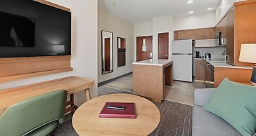 Best Western Plus Hannaford Inn & Suites
