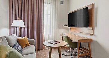 Best Western Plus Hannaford Inn & Suites