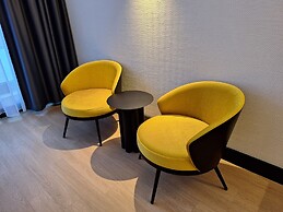 B&B HOTEL Mons Centre