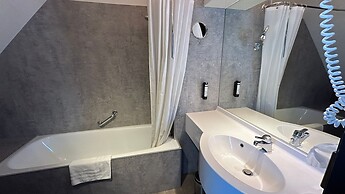 B&B HOTEL Mons Centre