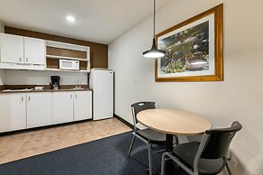 Suburban Studios Lakeland North I-4