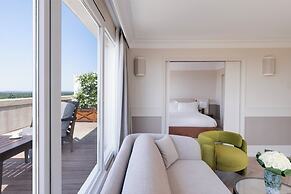 InterContinental Chantilly Chateau Mont Royal by IHG