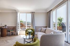 InterContinental Chantilly Chateau Mont Royal by IHG