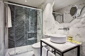 Eurostars Puerta Real Hotel