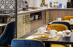 Eurostars Puerta Real Hotel