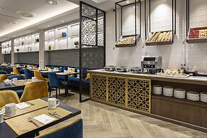 Eurostars Puerta Real Hotel