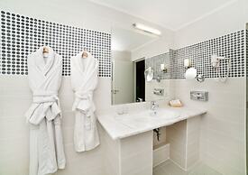 Don Plaza Congress Hotel