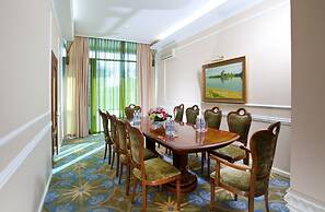 Don Plaza Congress Hotel