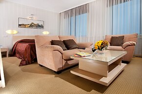 Don Plaza Congress Hotel