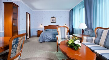 Don Plaza Congress Hotel