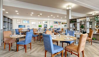 Cedar Court Bradford