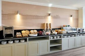 Four Points Flex by Sheraton Brighton