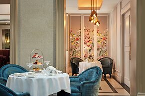 The College Green Hotel Dublin, Autograph Collection