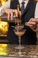 The College Green Hotel Dublin, Autograph Collection