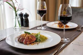 The College Green Hotel Dublin, Autograph Collection