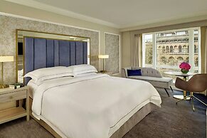 The College Green Hotel Dublin, Autograph Collection