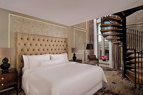 The College Green Hotel Dublin, Autograph Collection