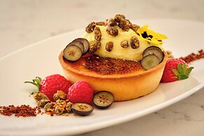 The College Green Hotel Dublin, Autograph Collection