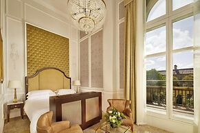 The College Green Hotel Dublin, Autograph Collection