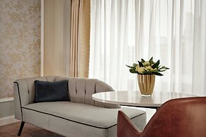 The College Green Hotel Dublin, Autograph Collection