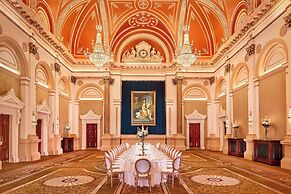 The College Green Hotel Dublin, Autograph Collection