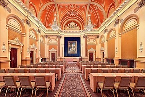 The College Green Hotel Dublin, Autograph Collection