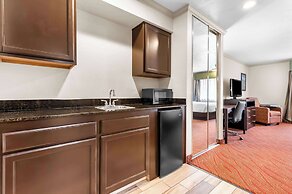 Best Western Plus Parkway Inn