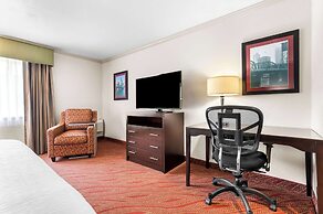 Best Western Plus Parkway Inn
