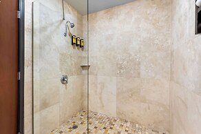 Best Western Plus Parkway Inn