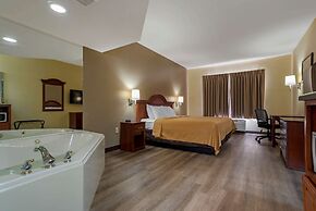 Econo Lodge & Suites