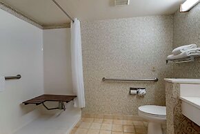 Econo Lodge & Suites