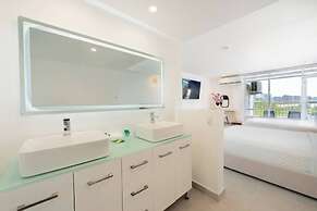 ESJ Beach Hotel