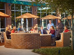 The Chattanoogan Hotel, Curio Collection by Hilton