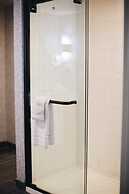 The Chattanoogan Hotel, Curio Collection by Hilton