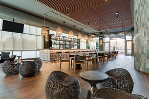 The Chattanoogan Hotel, Curio Collection by Hilton