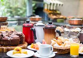 Estanplaza Funchal - Faria Lima