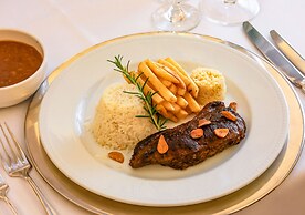 Estanplaza Funchal - Faria Lima