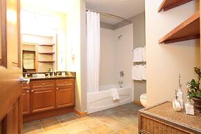 Zephyr Mountain Lodge