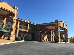 Peach State Inn & Suites